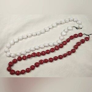 2 Vintage Necklaces Jewelry Necklace Beads